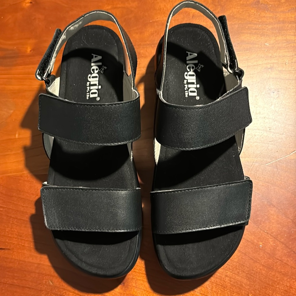 Alegria Bailee Black Sandals